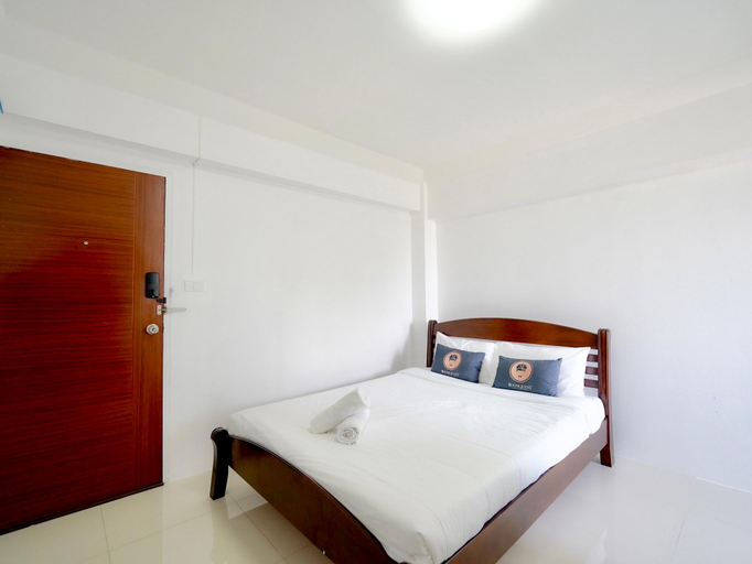 Bedroom 13