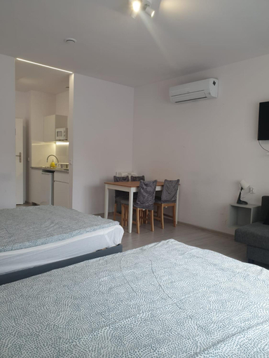 Others 2, Apartamenty Smolna 11, Warsaw