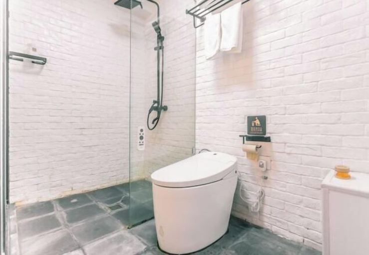 Bathroom 3, Jingxiang Rushui Heyuan Hotel, Dali Bai
