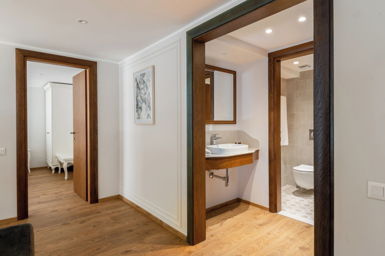Bathroom 4, Villa Flavia Heritage Boutique Hotel, Plovdiv