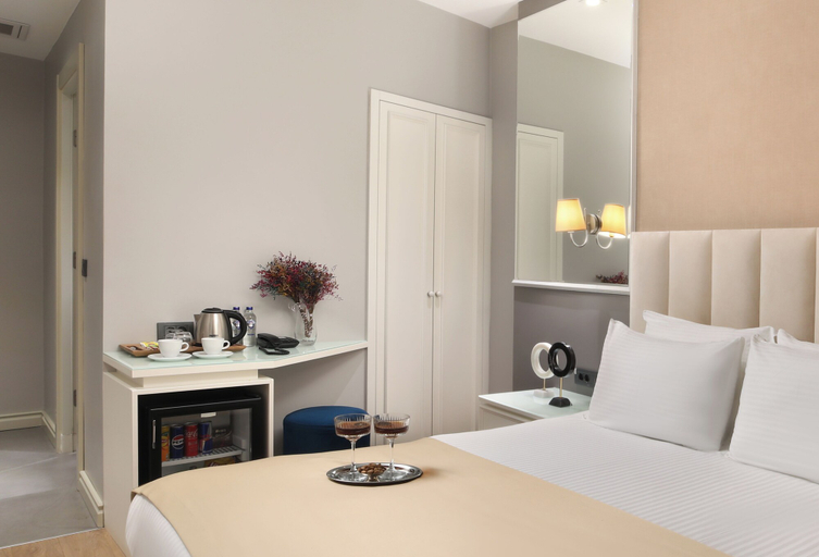 Bedroom 5, Ess Hotel, Beyoğlu