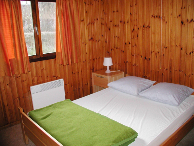 Room 3, Bungalow in Belgium Near Green Hills, Luxembourg