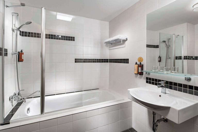 Bathroom, Clarion Congress Hotel Usti nad Labem, Ústí nad Labem
