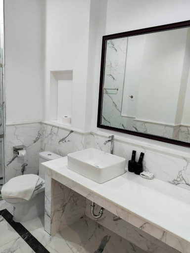 Bathroom 3, The O Valley Hotel, Phunphin