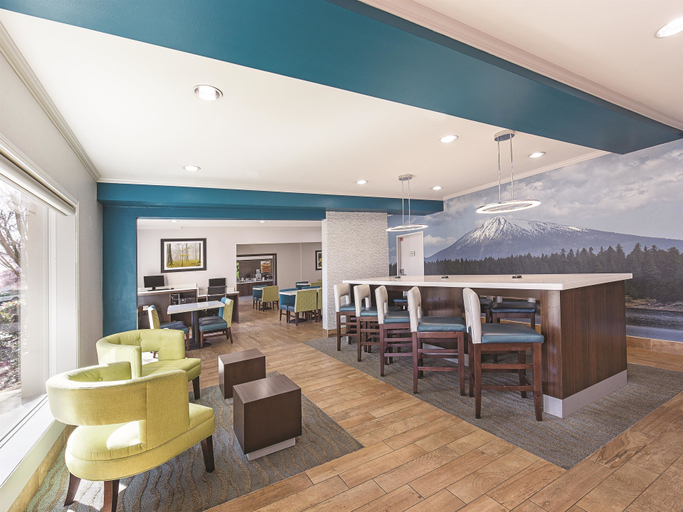Public Area, Spark by Hilton Central Point Medford, Jackson
