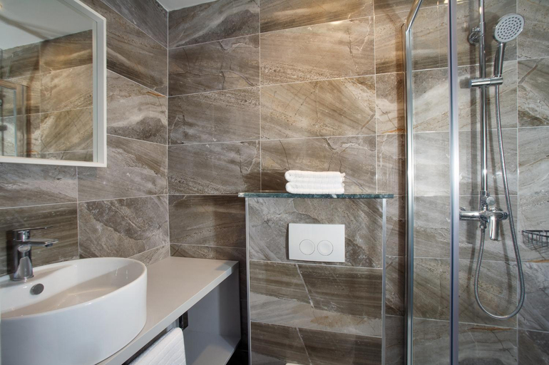 Bathroom 2, Luxury villa near Split with private chef, Podstrana