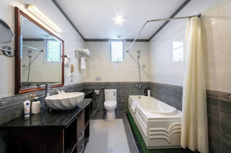 Bathroom 2