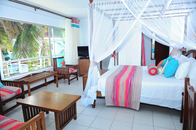 Bedroom 3, Voyager Beach Resort, Nyali