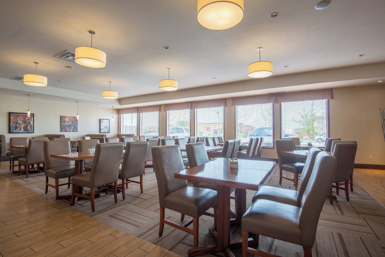 Food & Drinks 5, Four Points by Sheraton Saskatoon, Division No. 11