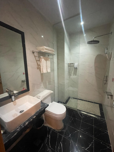Bedroom 4, Vienna Hotel (Newly Renovated), Coron