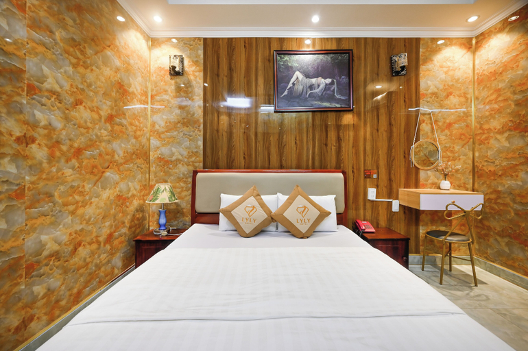 Bedroom 9