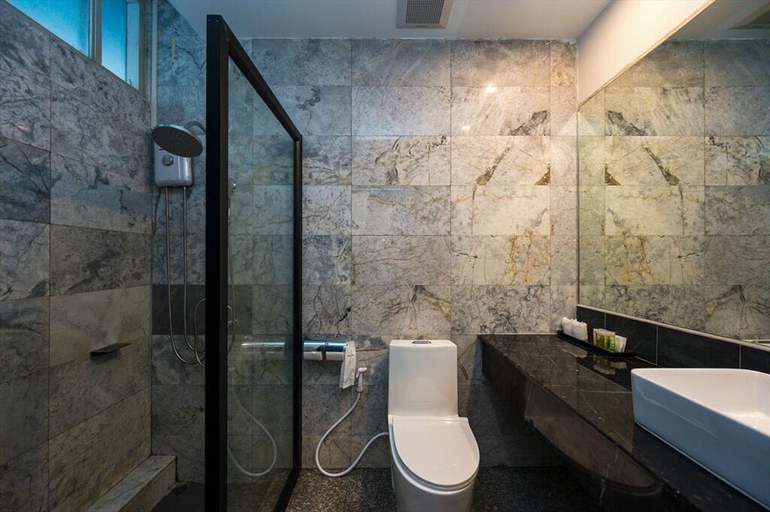 Bathroom 4, Maldives Beach Resort, Tha Mai