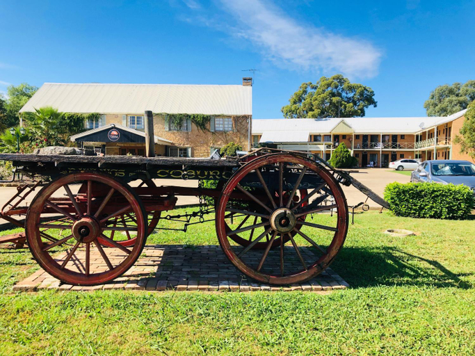 Others 5, Campbelltown Colonial Motor Inn, Campbelltown - South