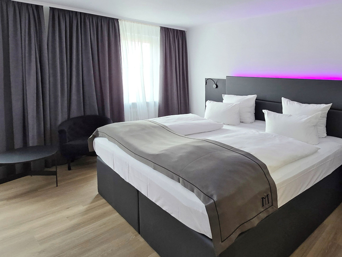 Bedroom 13