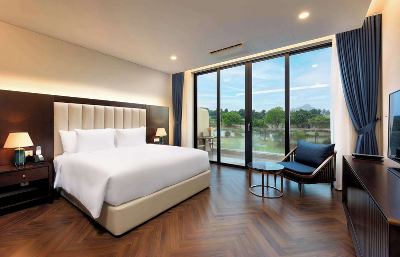 Bedroom 3, Wyndham Sky Lake Resort & Villas, Chương Mỹ