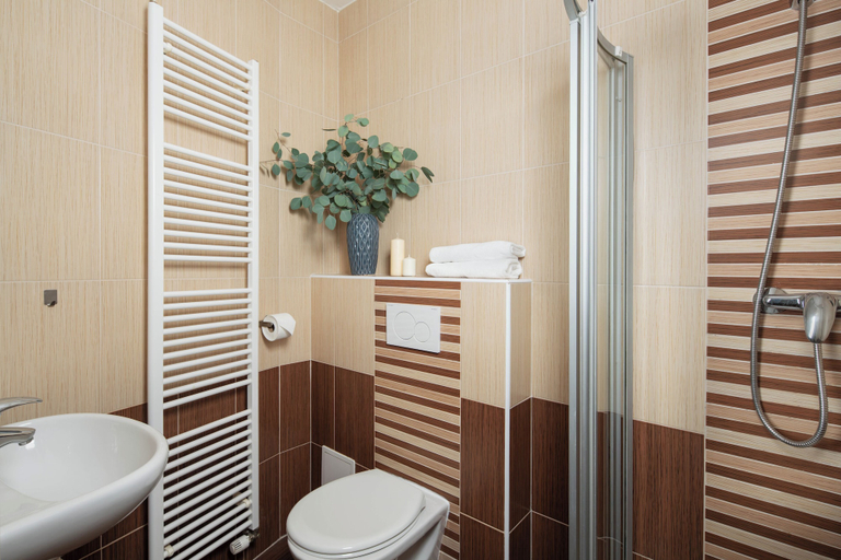 Bathroom 3, Zelný Trh Boutique Apartments #11 by goodnite cz, Brno