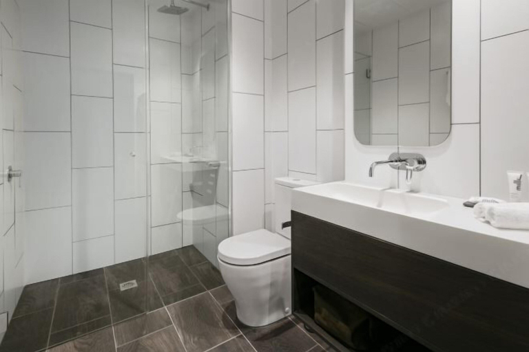 Bathroom 21