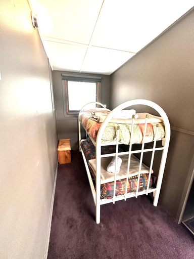Bedroom 16