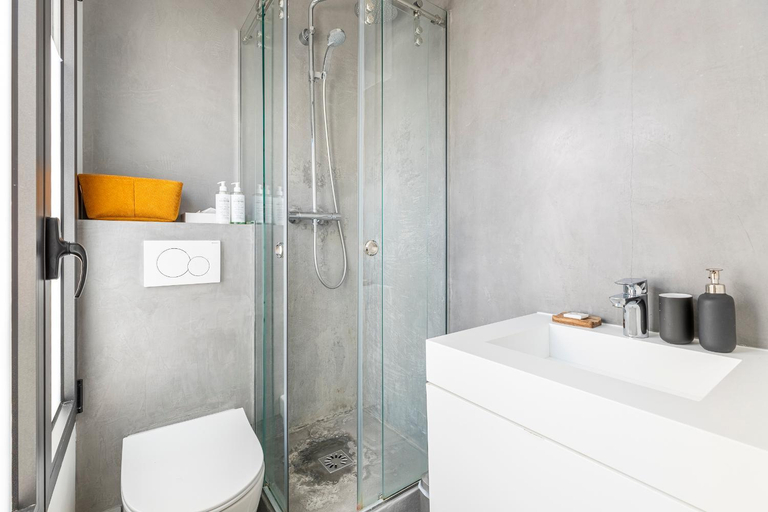 Bathroom 2, Luxury Flat with AC "La-verrere-du-paradis", Paris