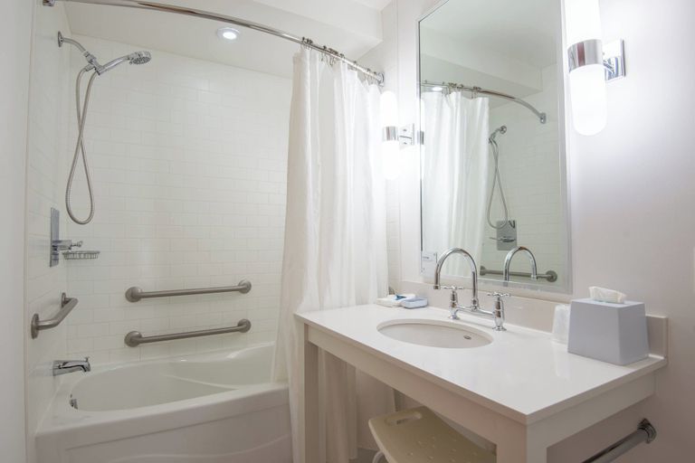 Bathroom 5, Four Points by Sheraton Saskatoon, Division No. 11