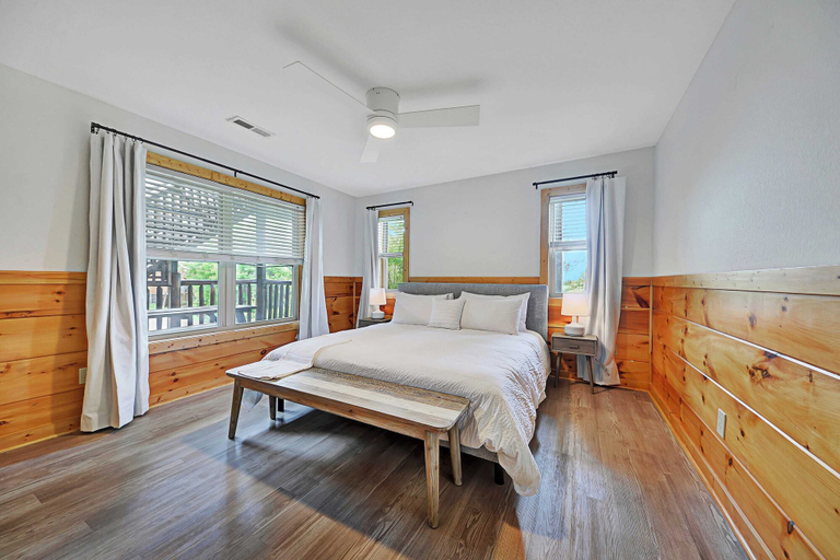 Bedroom 2, Wilderness Rush by Avantstay Hot Tub + Views, Sevier