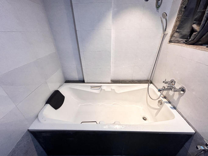 Bathroom 2, Ruby Loadging & Boarding, Thane
