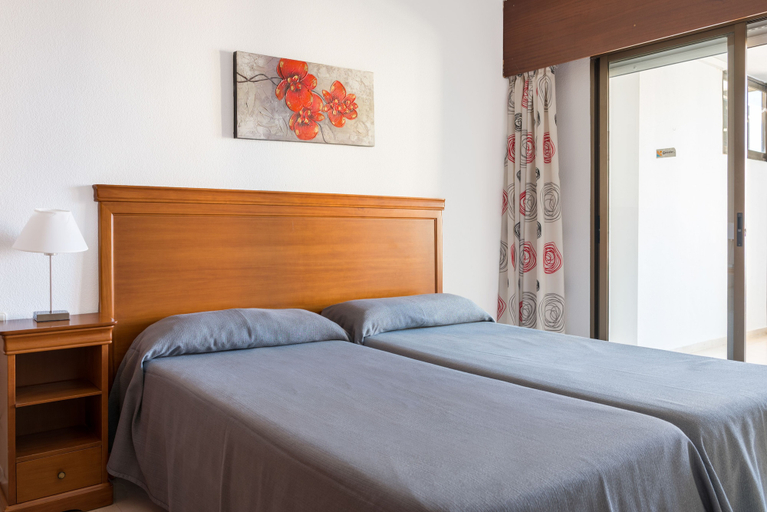 Bedroom 4, Apartamentos Gemelos 4 - Beninter, Alicante