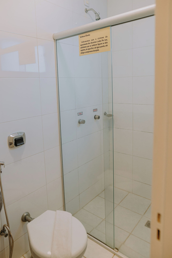 Bathroom 4, Lago da Palma, Palmas