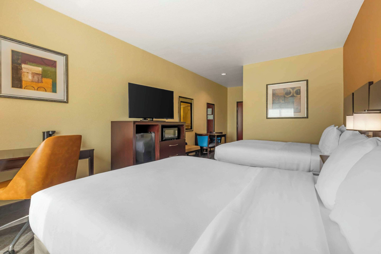 Bedroom 3, Comfort Inn & Suites Mexia, Limestone