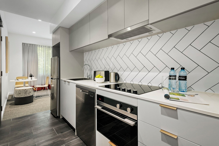 Dining Room 16