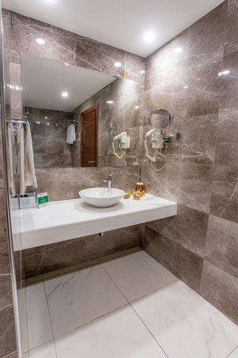 Bathroom 4, Nevali Hotel, Merkez