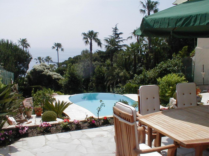 Others 4, Maison Louijane, Alpes-Maritimes