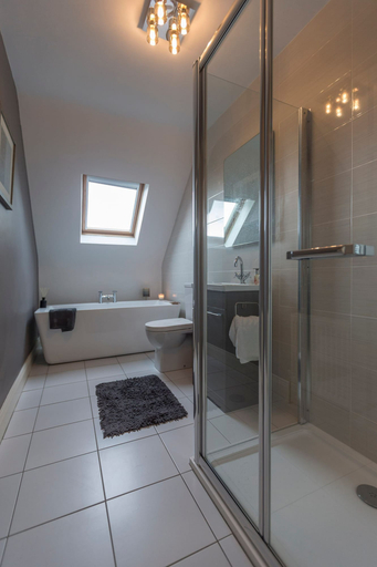 Others 3, Delightful Cottage Just Steps From Kenmare Town