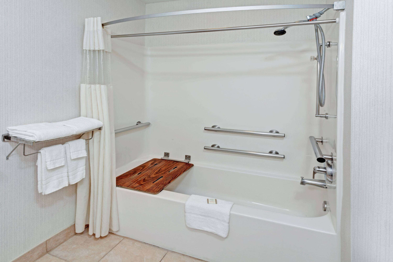 Bathroom 15