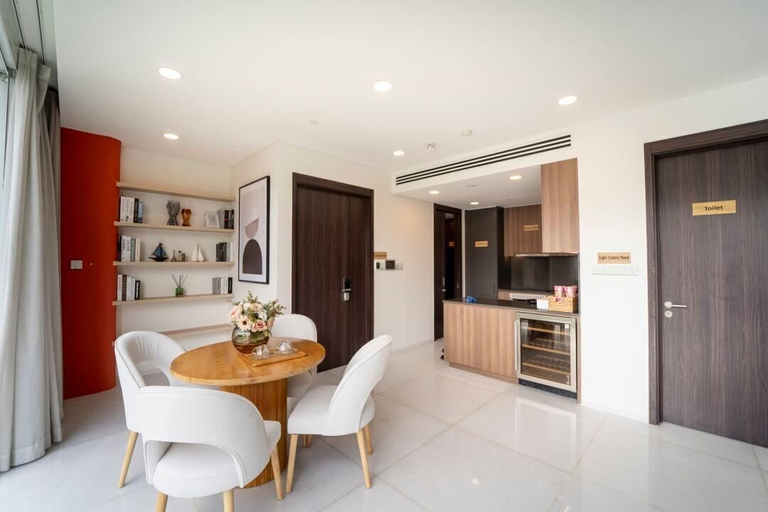Dining Room 16