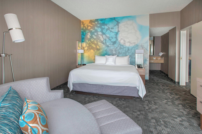 Bedroom 3, Courtyard by Marriott Newark Elizabeth, Union