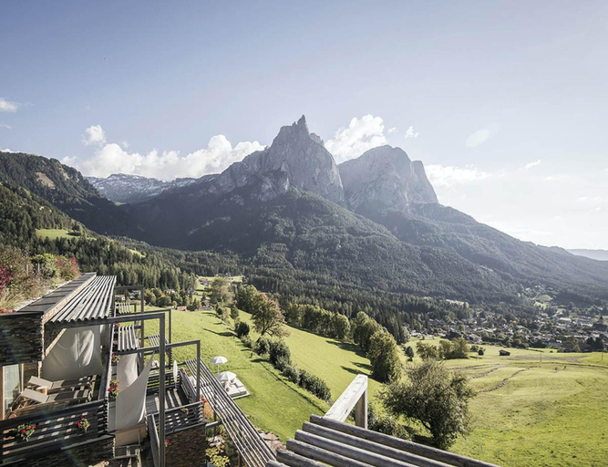 View from property 4, Chalet in Dienten with Ski-In Access  Pool, Zell am See