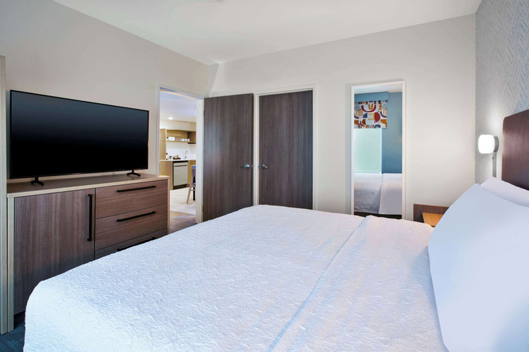 Bedroom 3, Home2 Suites By Hilton Grand Rapids Northeast, Kent