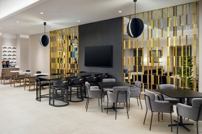 Food & Drinks 5, Tempo By Hilton Raleigh Downtown, Wake