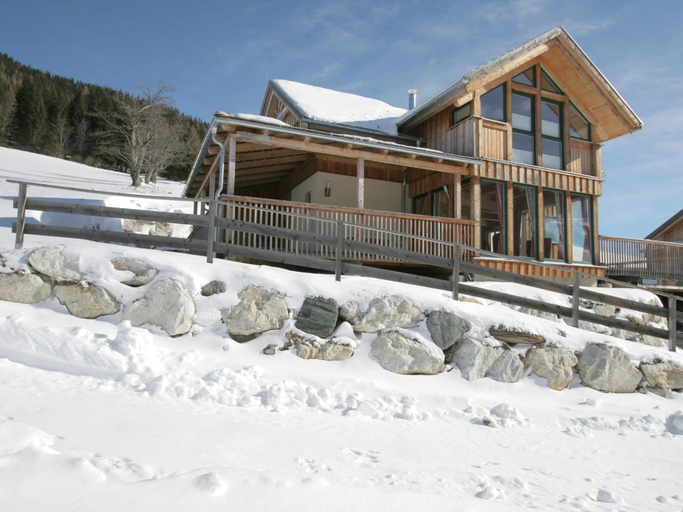 Exterior & Views 2, Chalet Hohentauern by Ski Lift, Murtal