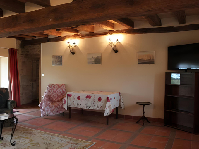 Others, Gite de la Maison Fort, Cher