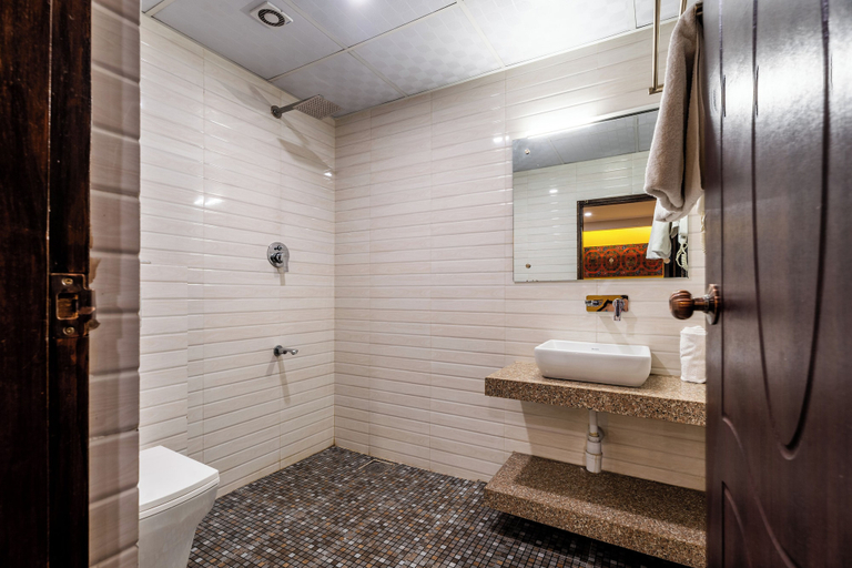 Bathroom 4, Hotel Yukhang, Bagmati