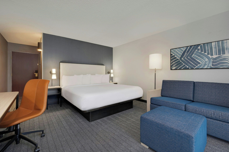 Bedroom 3, Courtyard by Marriott Indianapolis South, Marion