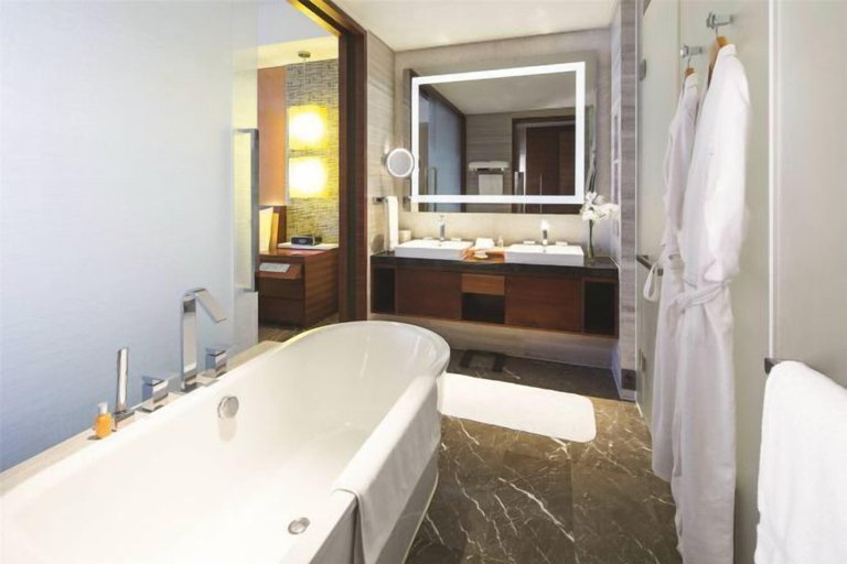 Bathroom 14
