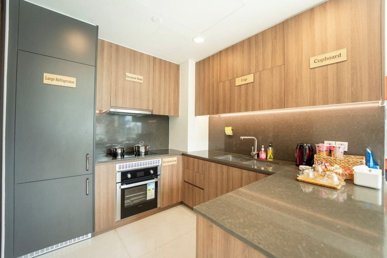 Dining Room 19