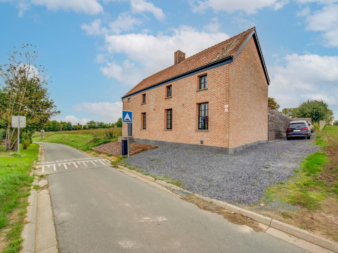 Exterior 5, Lush Holiday Home in Vlaanderen With Private Pool, Vlaams Brabant