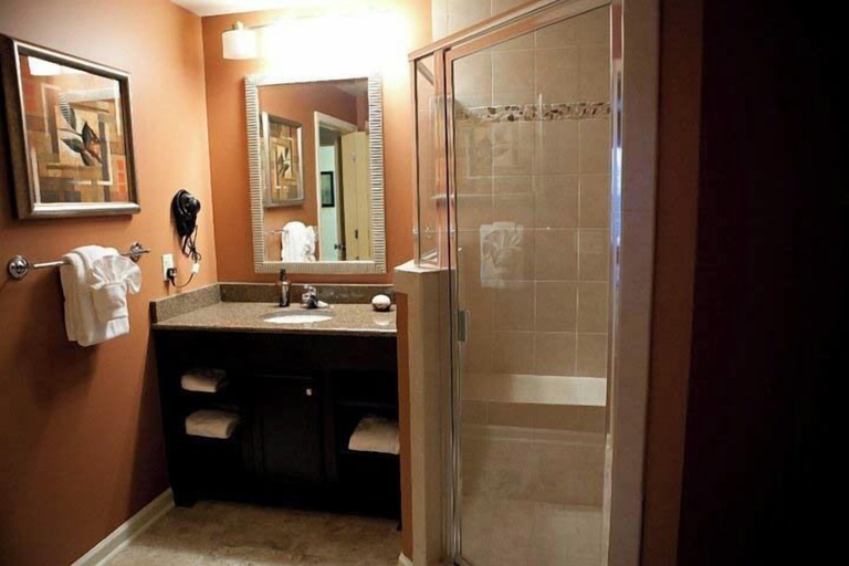 Bathroom 5, The Colonies at Williamsburg, James City