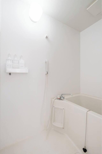Bathroom 5, Chelsea Hatsudai, Shibuya