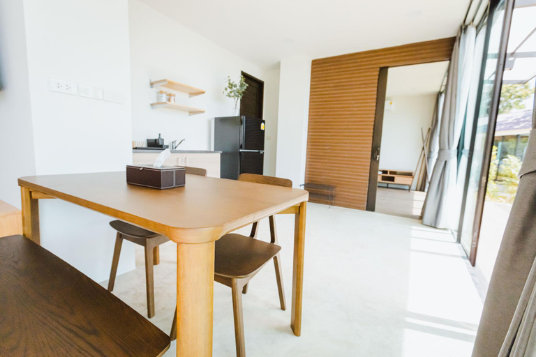 Dining Room 8