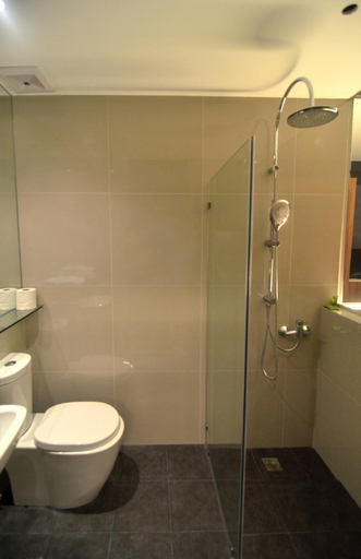 Bathroom 25